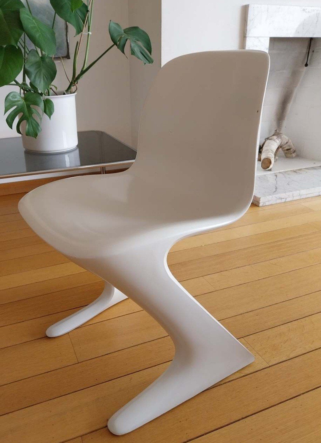 Une chaise Space Age en Allemagne de l'Ouest, Enlèvement, Une