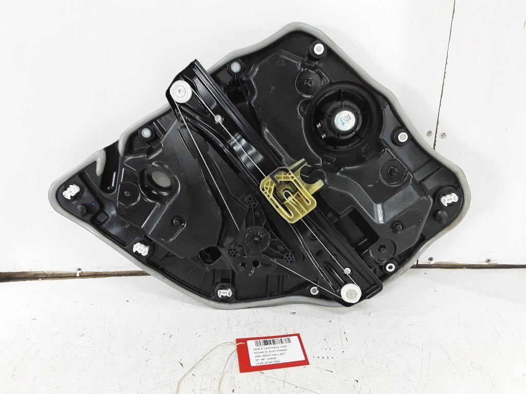 MECANISME VITRE ARRIÈRE GAUCHE 3 serie (G20) (7497100-08), Mevr. I. Hauben, Utilisé, BMW, Rue de l'Espoir 34 34
4030  GRIVEGNÉE, BE