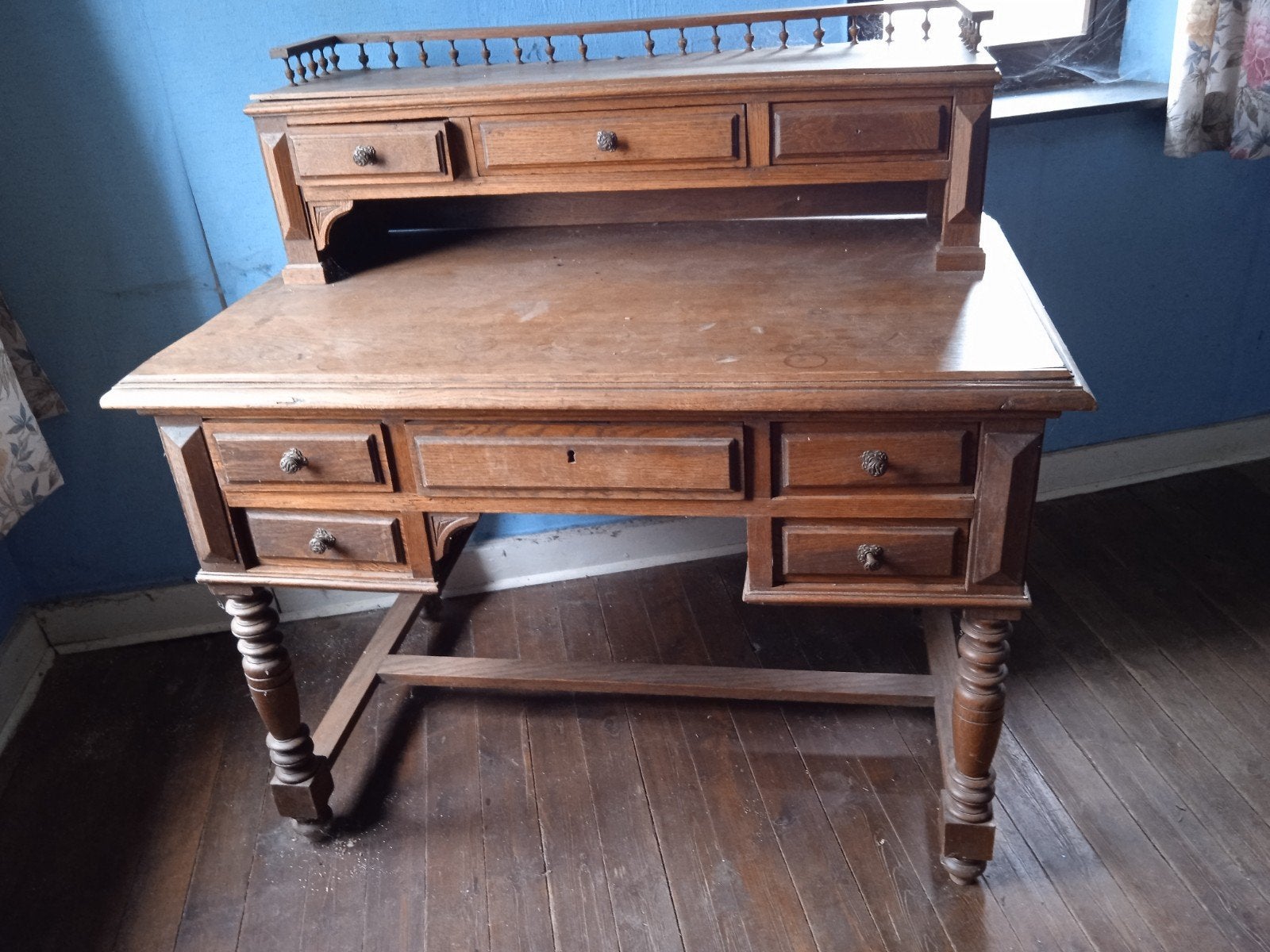 bureau ancien, Enlèvement