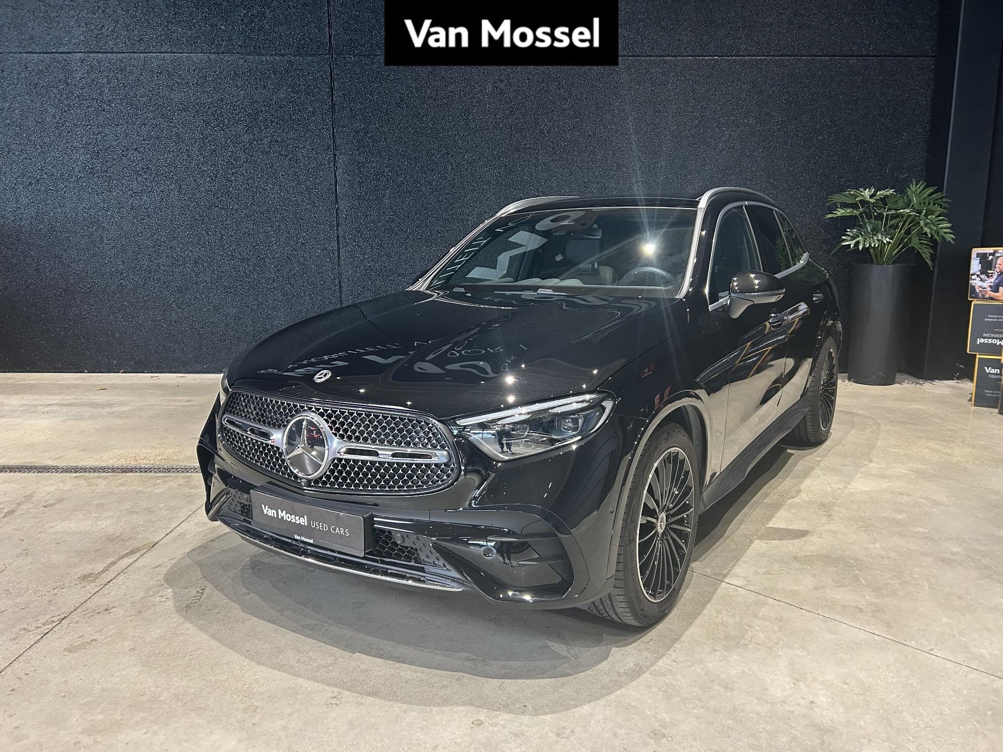 Mercedes-Benz GLC GLC 200 4MATIC Star Edition NAVI | CARPLAY, Automaat, Dealer onderhouden, Stof, Gebruikt