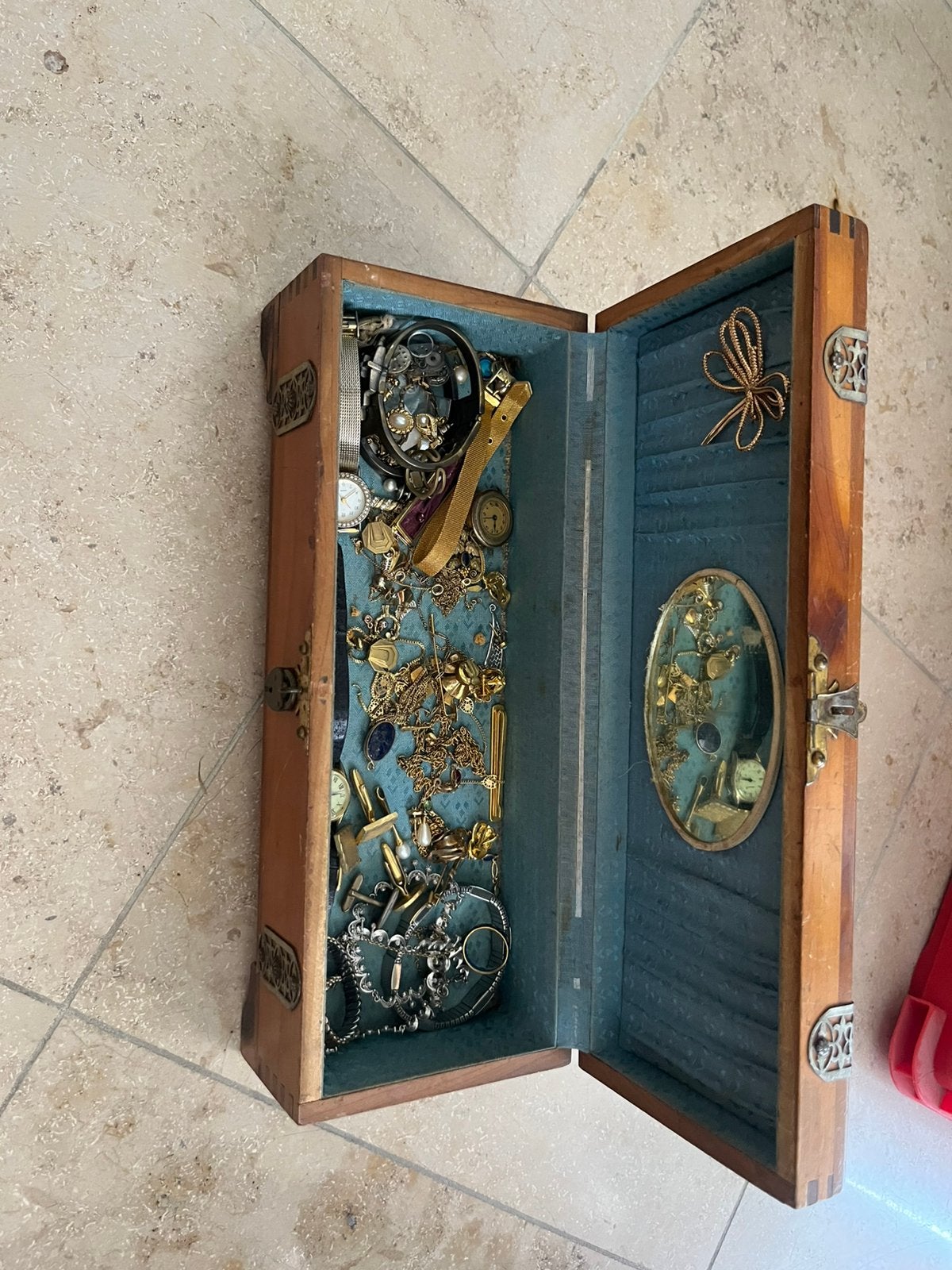 Lotje juwelen + juwelenkistje, Huis en Inrichting, Woonaccessoires | Kisten, Ophalen, Zo goed als nieuw