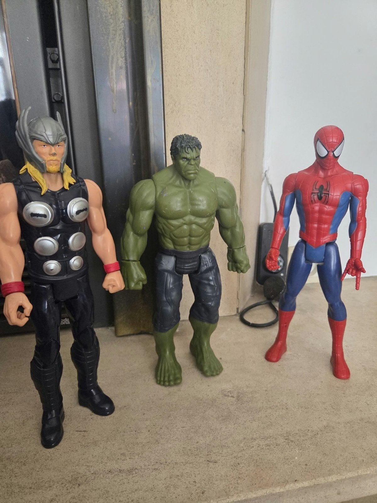 marvel 30cm 5 euros a discuter, Enlèvement ou Envoi