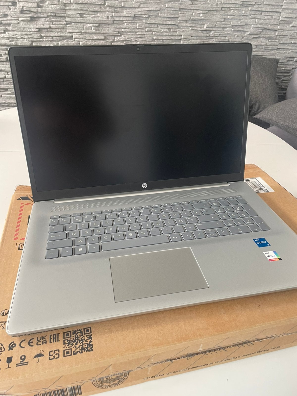 HP 17 laptop 17.3 inch - azerty, Computers en Software, Windows Laptops, Zo goed als nieuw, Azerty, Ophalen