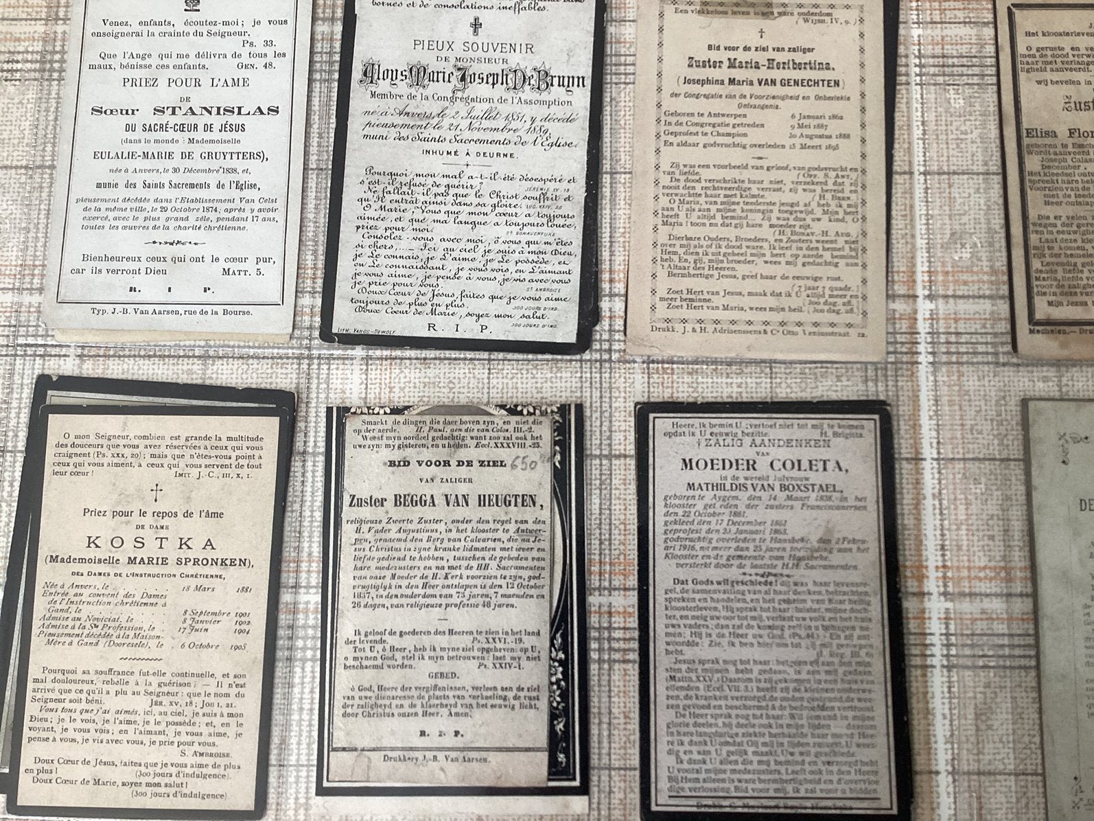 Oude prentjes van kloosterzusters, 45 stuks, oudste van 1857, Ophalen of Verzenden, Rouwkaart