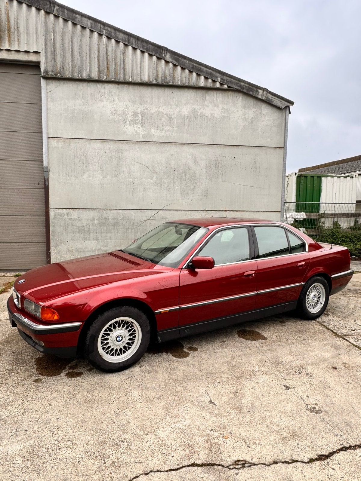 BMW 750i E38 V12 Automaat – Calypsorot – 1996 oldtimer, Autos, Achat, Automatique, Particulier, Climatisation automatique