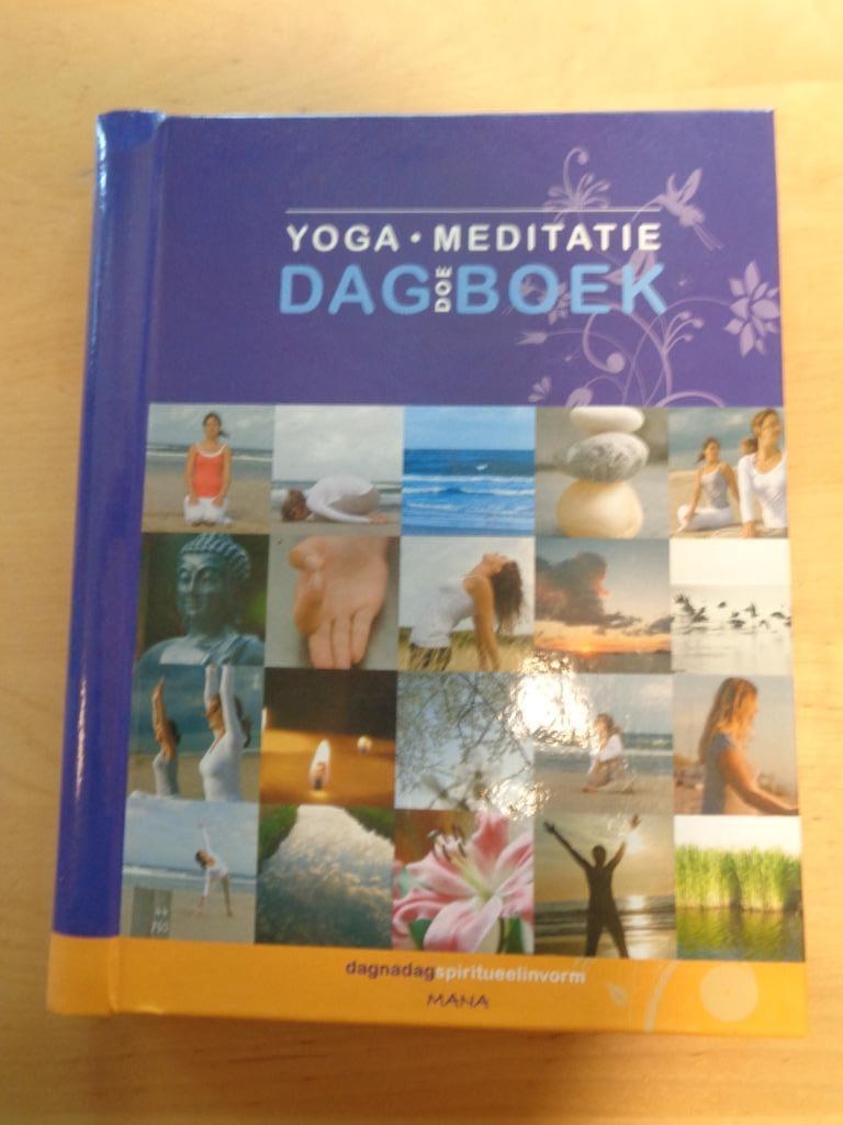 Yoga - meditatie dagdoeboek, Livres, Ésotérisme & Spiritualité, Enlèvement ou Envoi, Méditation ou Yoga, Comme neuf, Manuel d'instruction