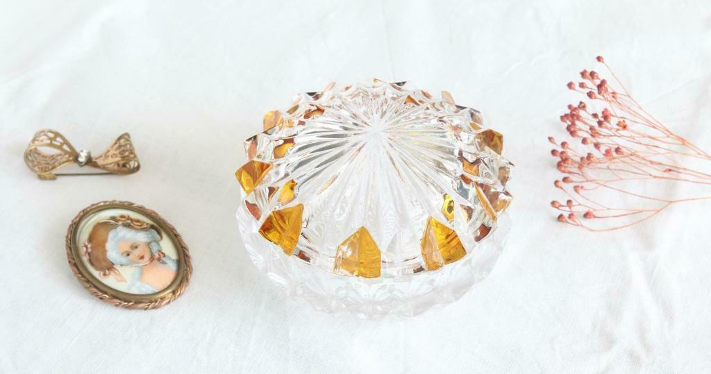 Bonbonnière en cristal avec couvercle et accents orange, Ophalen of Verzenden