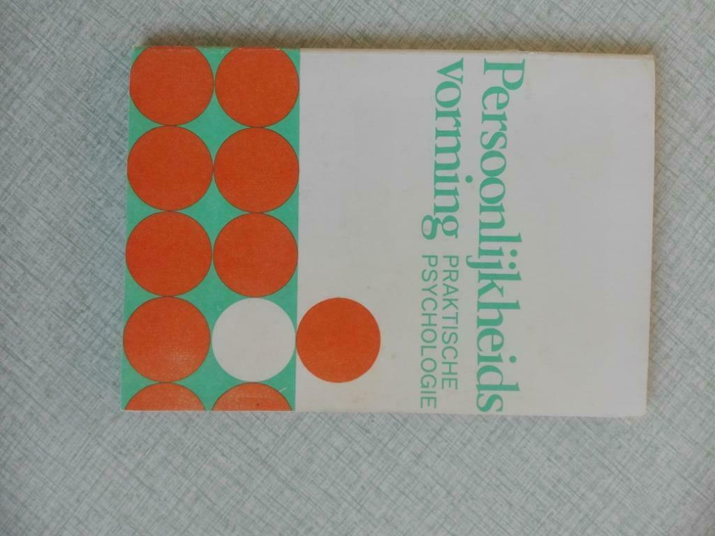 Retro boekjes - Persoonlijkheidsvorming & Autotechniek & ..., Boeken, Ophalen of Verzenden