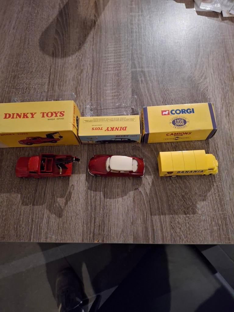 3x miniatures camion et voiture., Enlèvement ou Envoi, Voiture