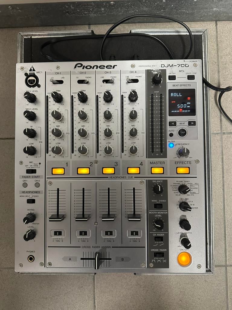 Pioneer djm 700 mixer, Enlèvement, Comme neuf