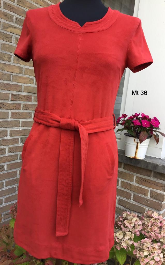 suedelook jurkje mt 36, Vêtements | Femmes, Enlèvement ou Envoi, Taille 36 (S), Iko, Longueur genou