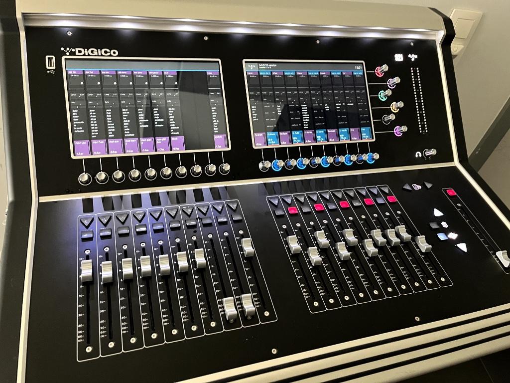 Digico S21 et D-RACK, Musique & Instruments, Enlèvement, Utilisé, 20 canaux ou plus, Entrée micro