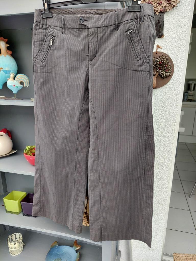 PANTALON FEMME, Taille 42/44 (L), Gris, Enlèvement, Porté