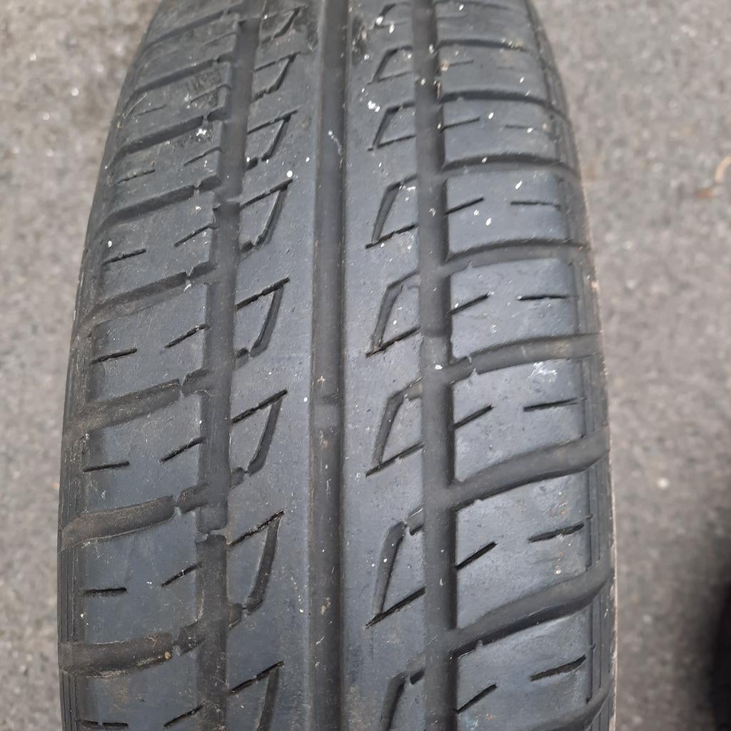 Banden voor auto of aanhangwagen ., Auto-onderdelen, Banden en Velgen, Ophalen, Band(en)