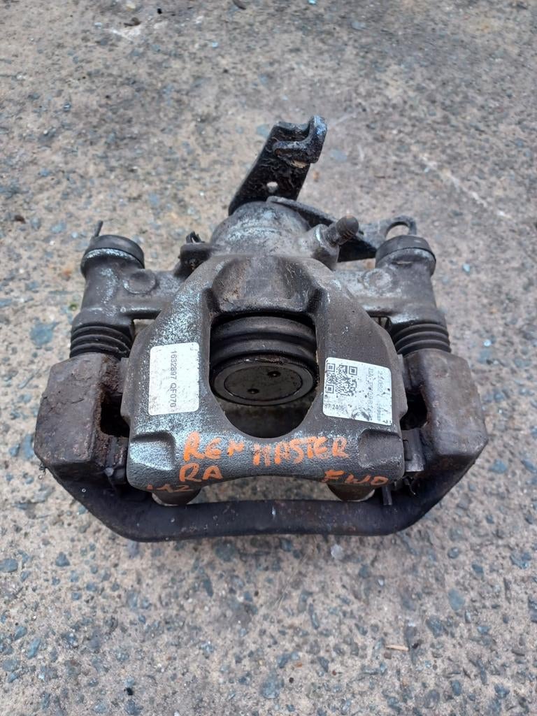 Renault Master 4 étrier de frein arrière droit, Autos : Pièces & Accessoires, Enlèvement, Renault