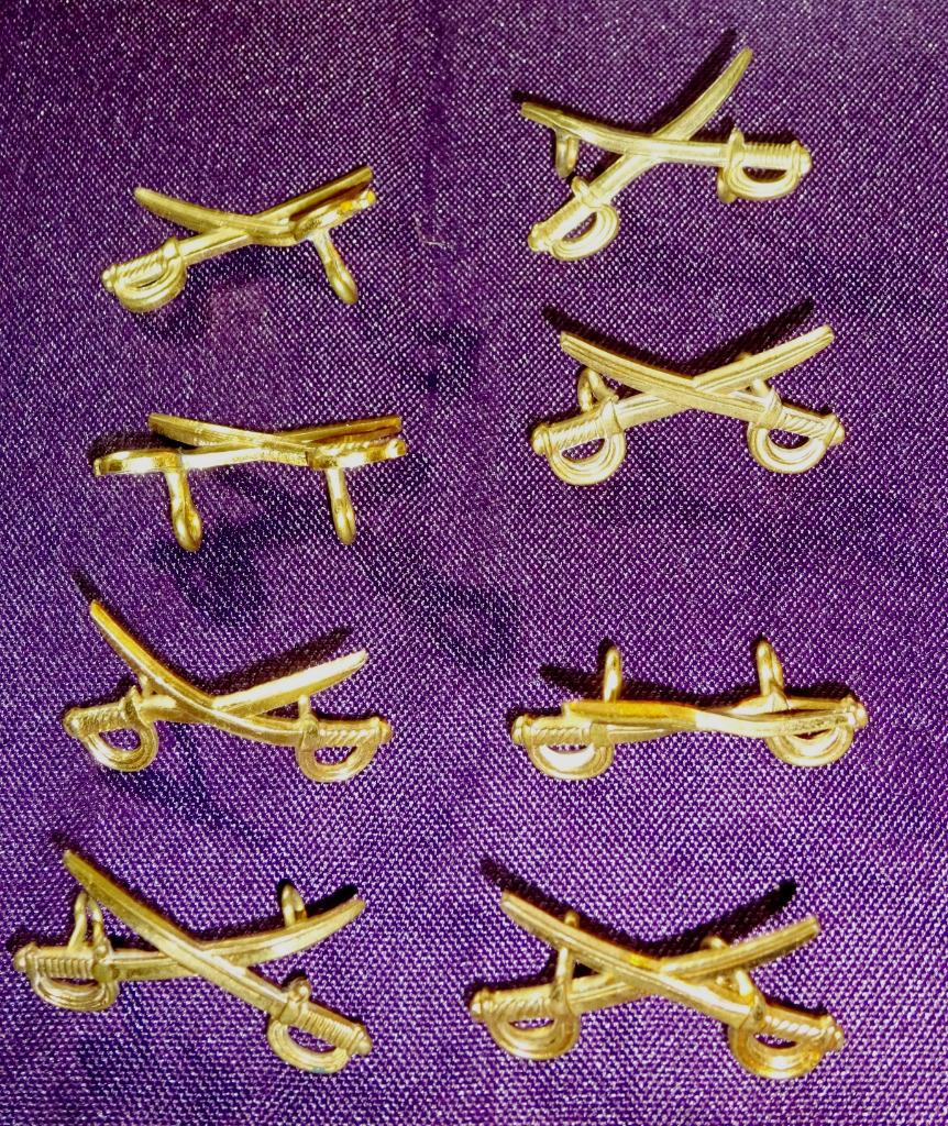 8 insignes croisés (sabres ABL) pour l'uniforme, Collections, Envoi, Armée de terre, Ruban, Médaille ou Ailes