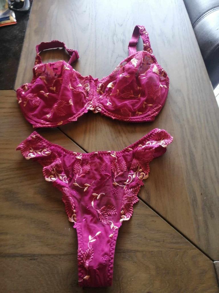 BH ROZE/ECRU MERK PRIMA DONNA  + STRING MAAT S – MAAT EU 70, Prima Donna, Ophalen of Verzenden, Roze, BH