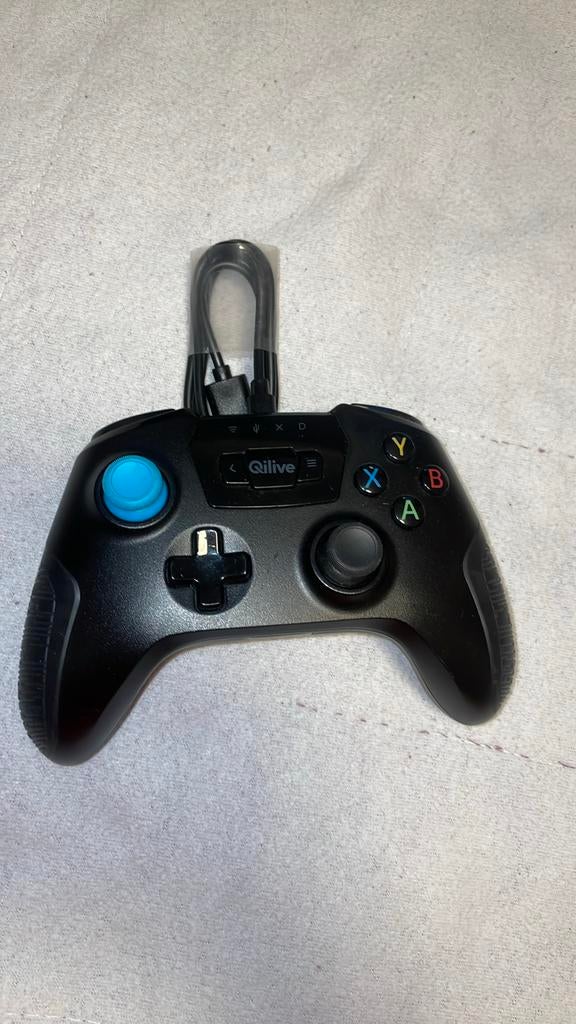 Manette joystick Qilive avec USB et cable de recharge, Envoi, Comme neuf