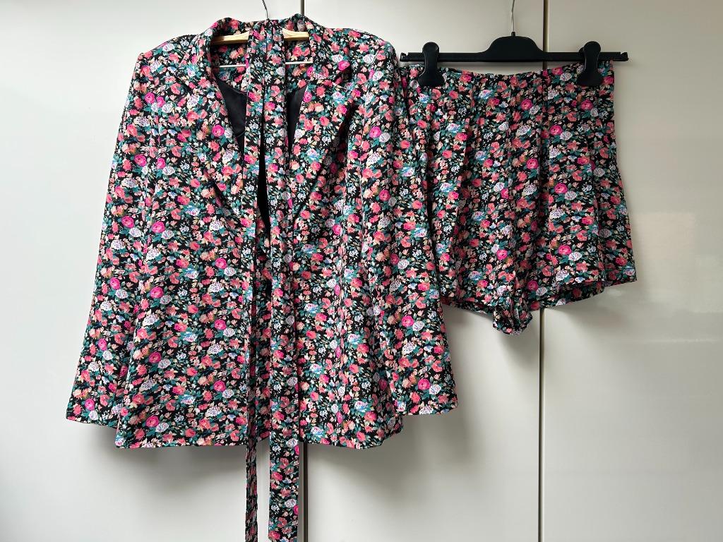 Set van jas en korte broek van shein - Maat M, Maat 38/40 (M), Ophalen of Verzenden, Zo goed als nieuw, SHEIN