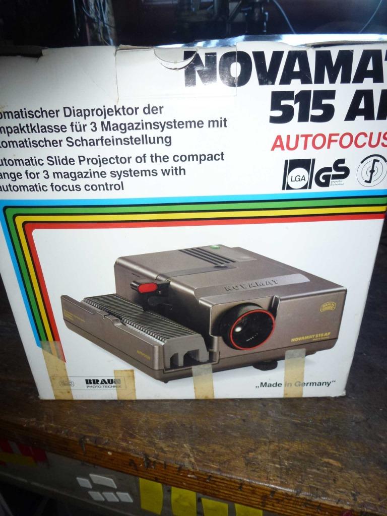 BRAUN projector voor dias type NOVAMAT 515-AF, Audio, Tv en Foto, Diaprojectoren, Ophalen of Verzenden, Zo goed als nieuw