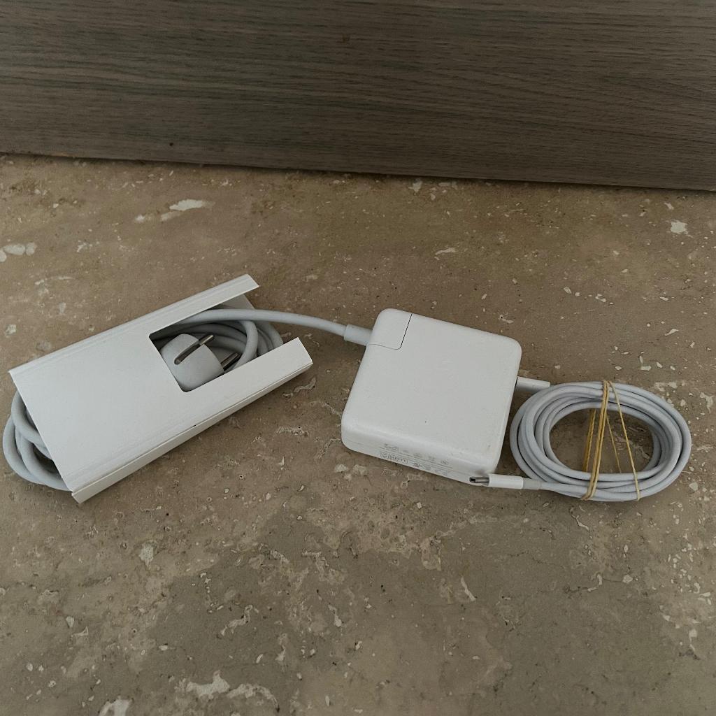 usb-c adapter 87W (Apple - origineel), Computers en Software, Laptop-opladers, Zo goed als nieuw, Ophalen of Verzenden