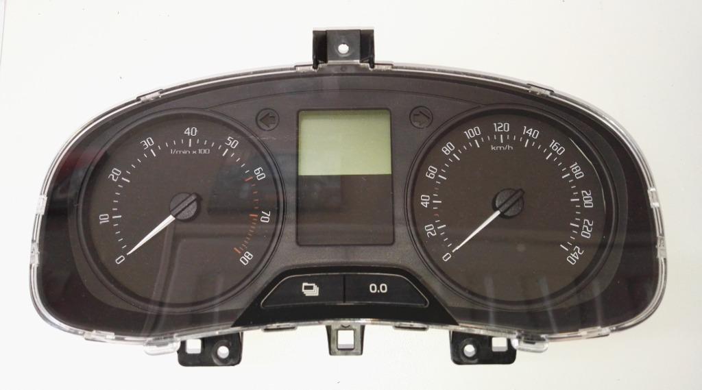 Kmteller Skoda Fabia 2  herstel instrumentenpaneel, Ophalen of Verzenden, Gebruikt, Skoda
