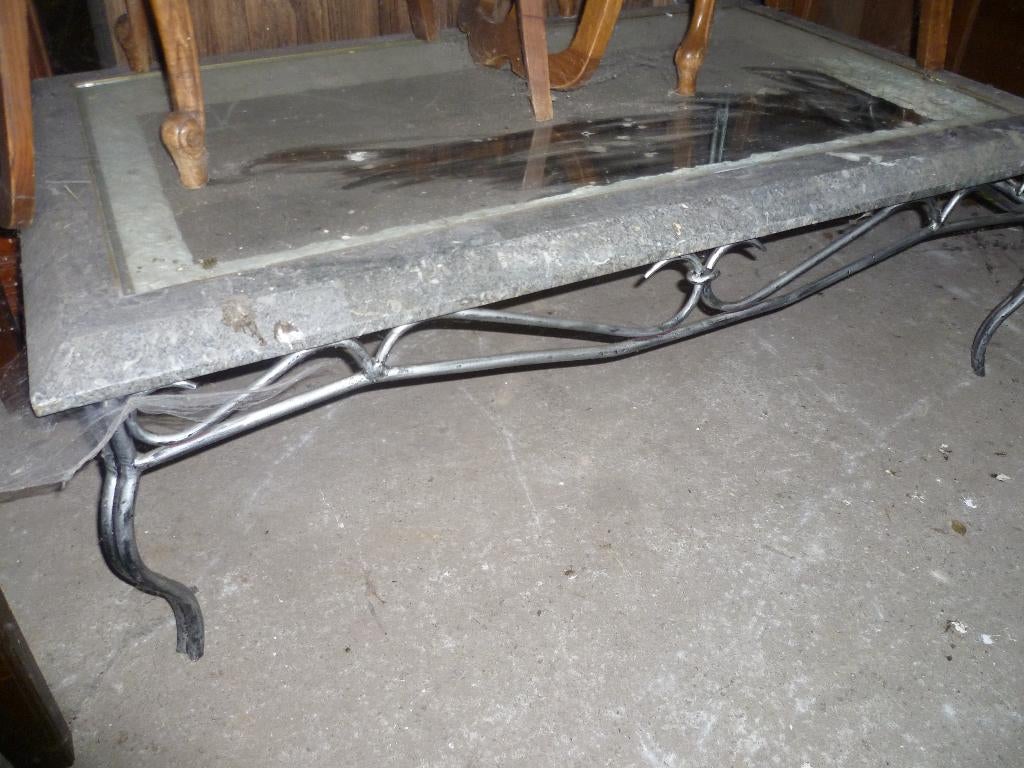 GROOTE SMEEDWERKEN SALONTAFEL MET GRANIETEN BLAD EN GLAS, Enlèvement