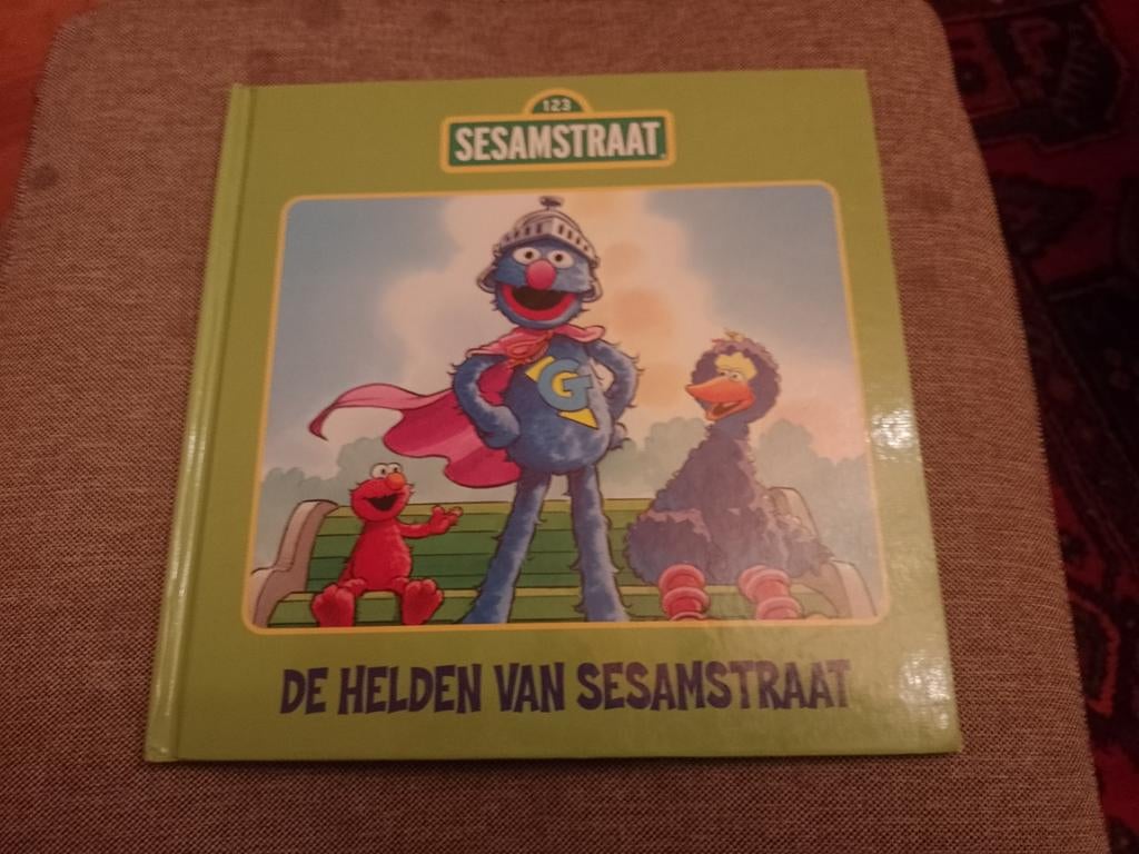 S. Albee - de helden van Sesamstraat, Enlèvement ou Envoi, S. Albee