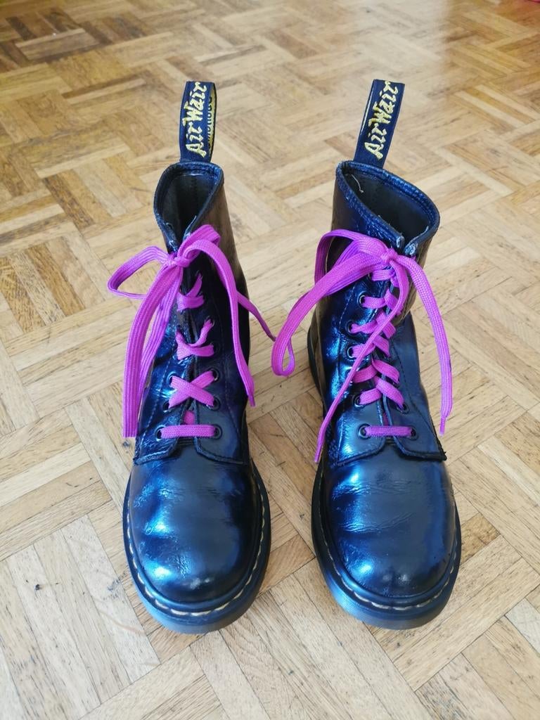 Boots Dr Martens, Enlèvement ou Envoi, Porté, Noir