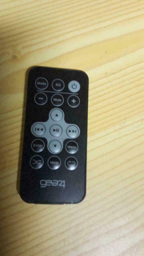 Afstandsbediening GEAR 4, TV, Hi-fi & Vidéo, Lecteurs Mp3 | Accessoires | Marques Autre, Enlèvement ou Envoi, Comme neuf, Carkit ou Accessoire auto