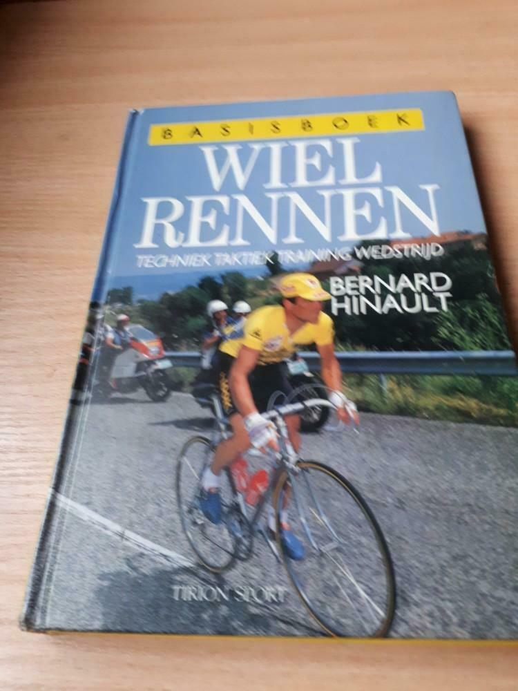 Basisboek wielrennen, Ophalen