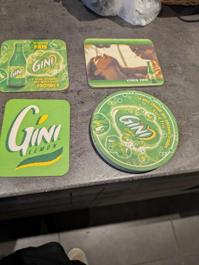 Gini, Ophalen of Verzenden, Zo goed als nieuw, Viltje(s)