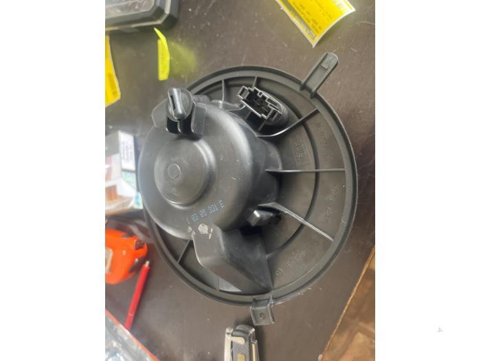 Moteur de ventilation chauffage d'un Volkswagen Caddy, Autos : Pièces & Accessoires, Enlèvement ou Envoi, 3 mois de garantie, Utilisé