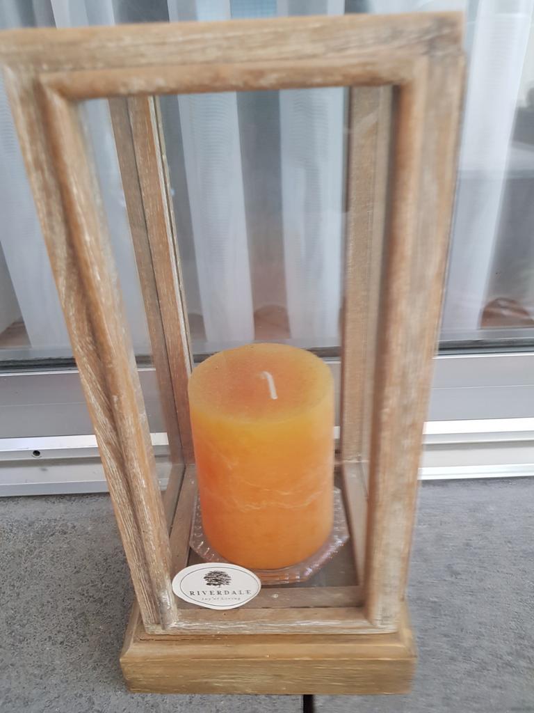 Windlicht, Enlèvement