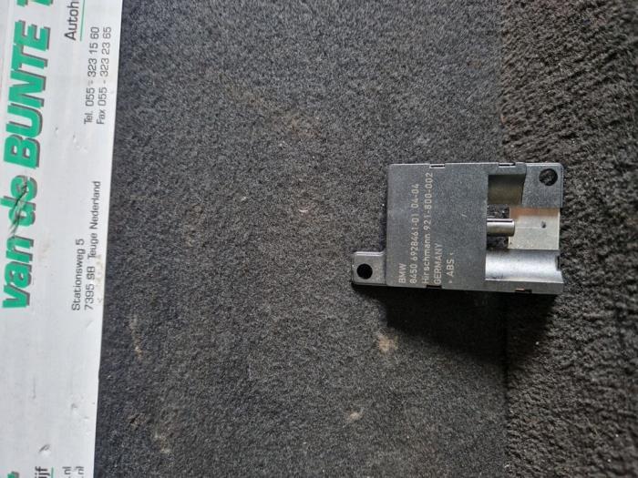 Antenne Versterker van een BMW 5-Serie, Ophalen of Verzenden, 3 maanden garantie, Gebruikt, BMW