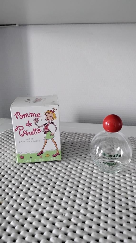 Flacon vide de Pomme de Reinette-Mon eau fraîche Yves ROCHER, Enlèvement ou Envoi, Comme neuf, Bouteille de parfum