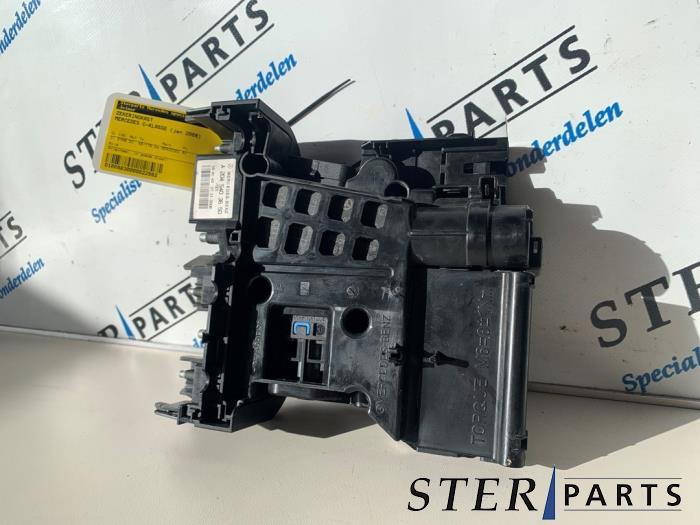 Boîte à fusibles d'un Mercedes C-Klasse, Enlèvement ou Envoi, 3 mois de garantie, Utilisé, Mercedes-Benz