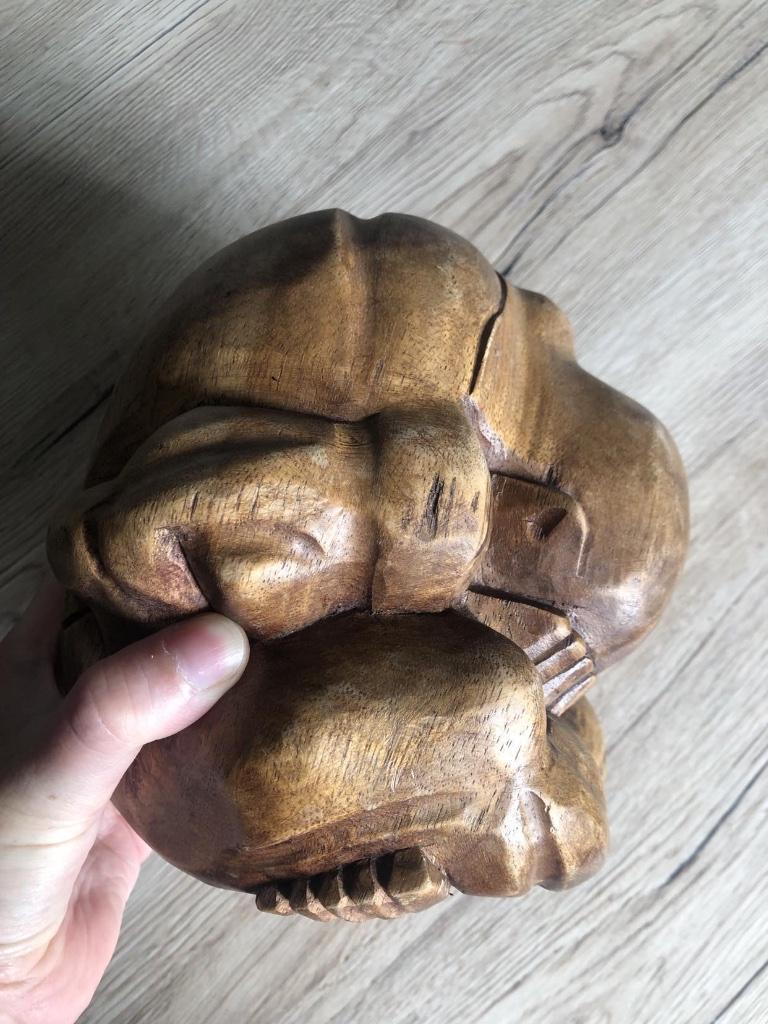 Grosse posture de yogi pleureur en bois, Antiquités & Art, Enlèvement ou Envoi