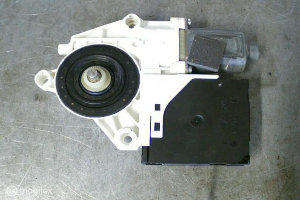 Raammotor 3-Drs Rechts 8P0959802F​ ​​Audi A3 8P ('03-'12), Audi, Gebruikt, Audi, Ophalen of Verzenden