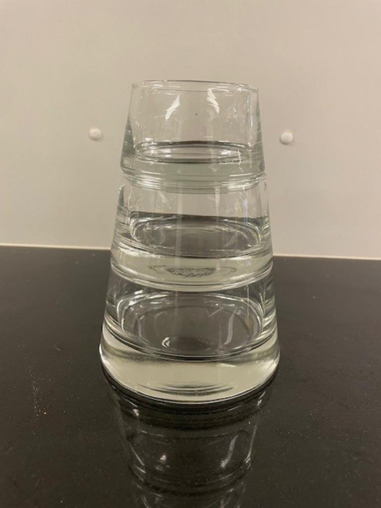 glazen piramide voor hapjes tapas desserts, Ophalen of Verzenden, Zo goed als nieuw