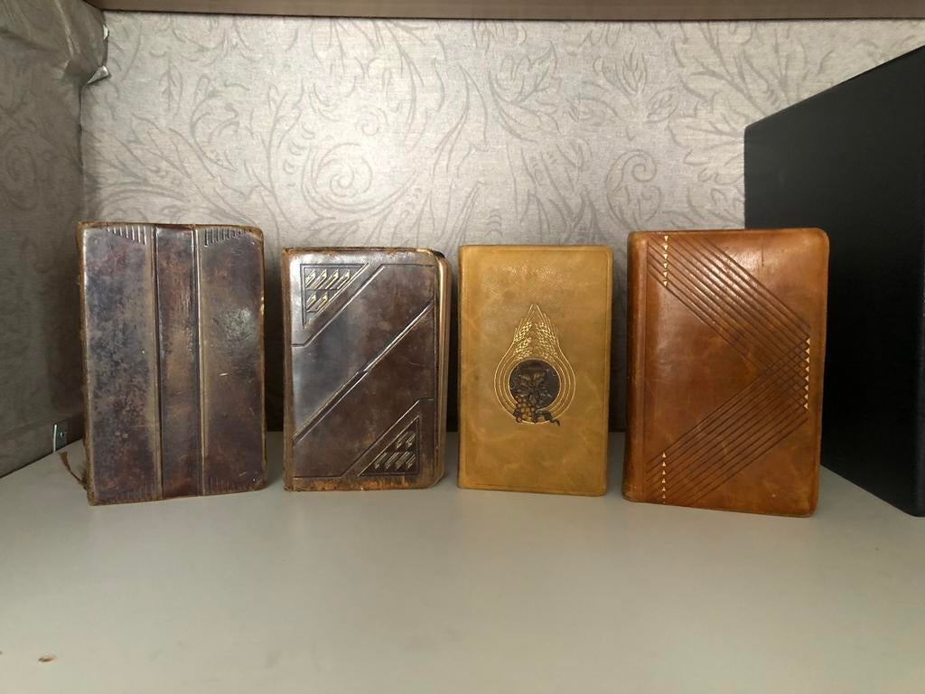 Volksmisboek en Vesperale, Ophalen, Diverse auteurs