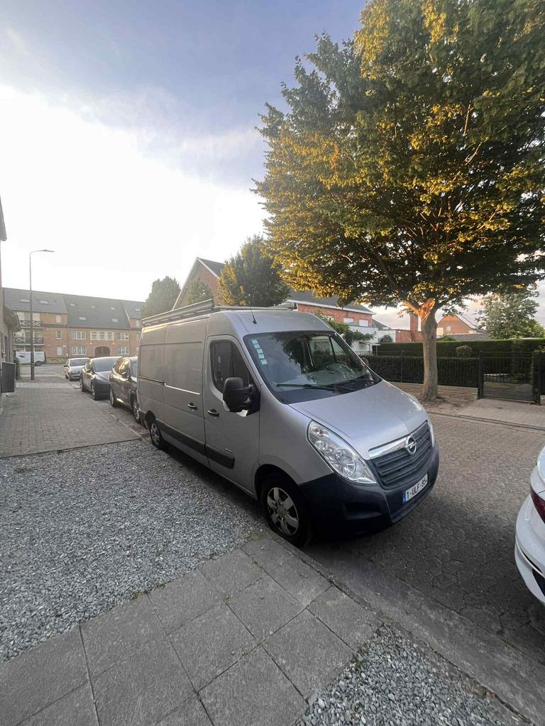 opel movano