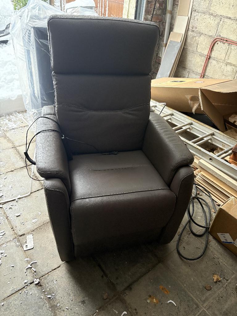 Helios elektrische relaxfauteuil - zeer goede staat, Ophalen, Gebruikt, Leer