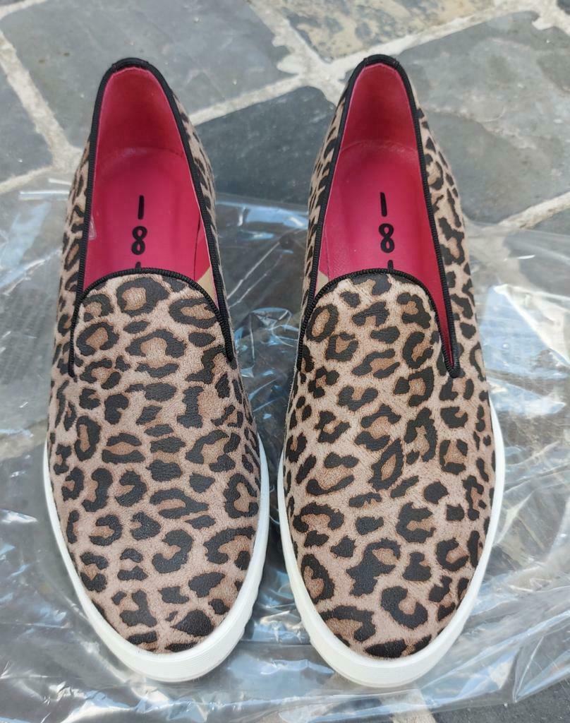 Chaussures 1-8-1.Taille 36. Neuves., Neuf, Escarpins, Enlèvement, I8I