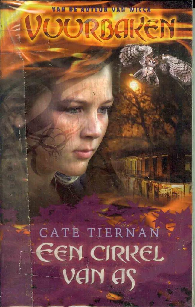een cirkel van as (2322), Boeken, Ophalen of Verzenden, Nieuw, Cate Tiernan, Fictie