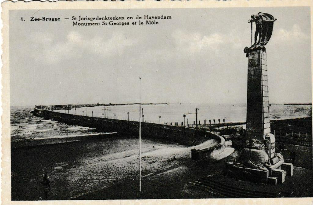 ZEE-BRUGGE  ST JORISGEDENKTEEKENEN DE HAVENDAM   MONUMENT ST, Verzamelen, Postkaarten | België, Ophalen of Verzenden, Ongelopen