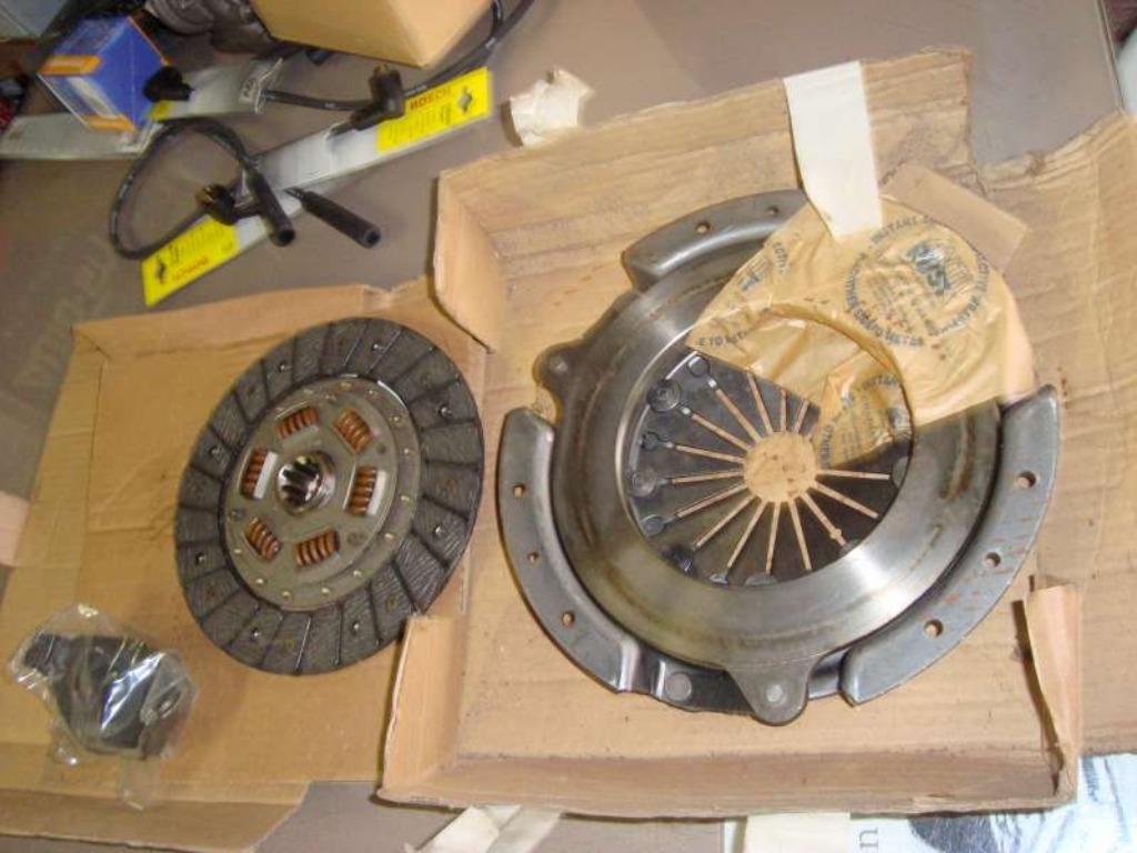 Koppelingsset Peugeot 504 505 nieuw, Autos : Pièces & Accessoires, Moteurs & Accessoires, Pièces Oldtimer ou Ancêtre, Peugeot