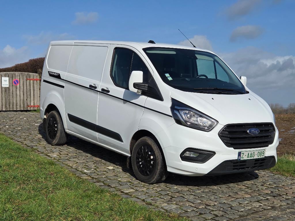 Ford transit custom/ BTW AFTREKBAAR, Auto's, Bestelwagens en Lichte vracht, Voorwielaandrijving, Stof, USB, Euro 6