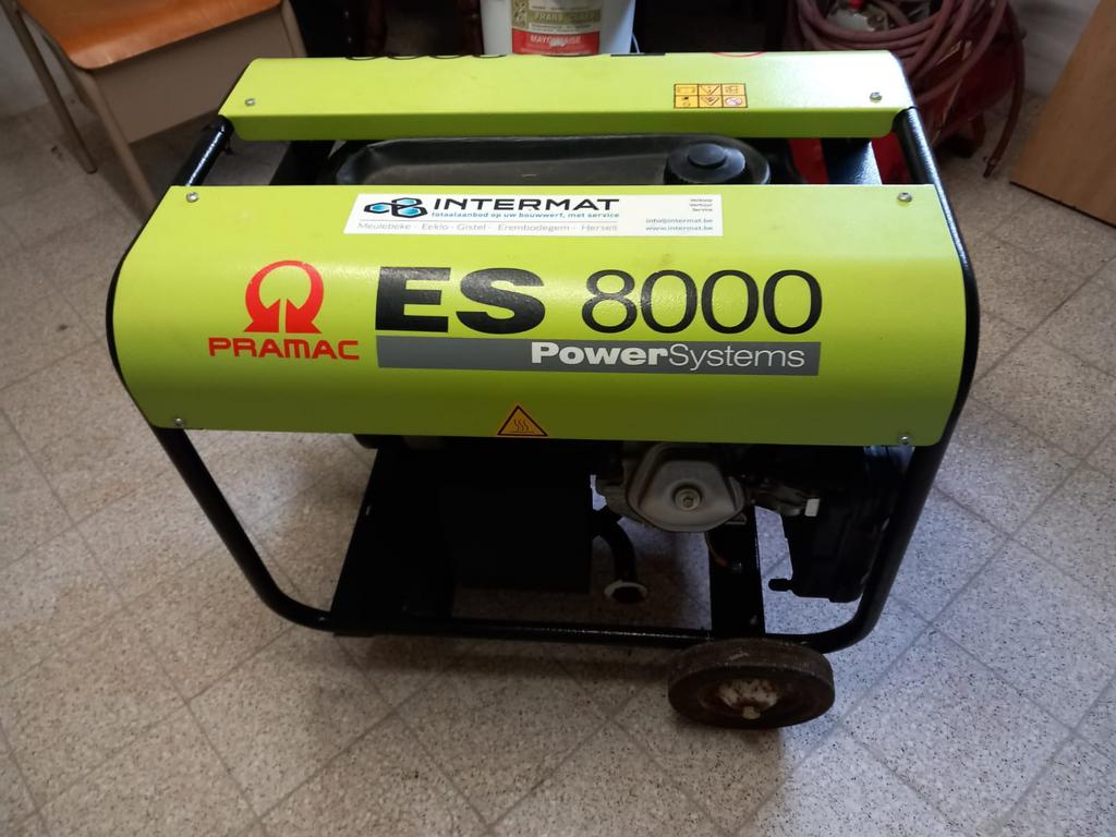 Stroomgroep op wielen. 230V 50 hz, Bricolage & Construction, Générateurs, Enlèvement, Comme neuf, Essence