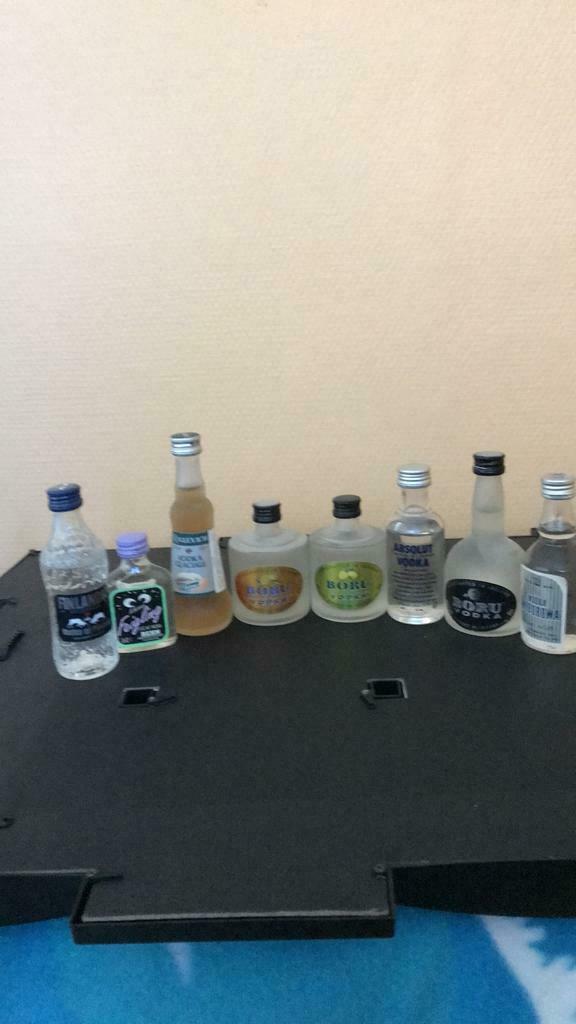 Mignonnettes de vodka, Comme neuf